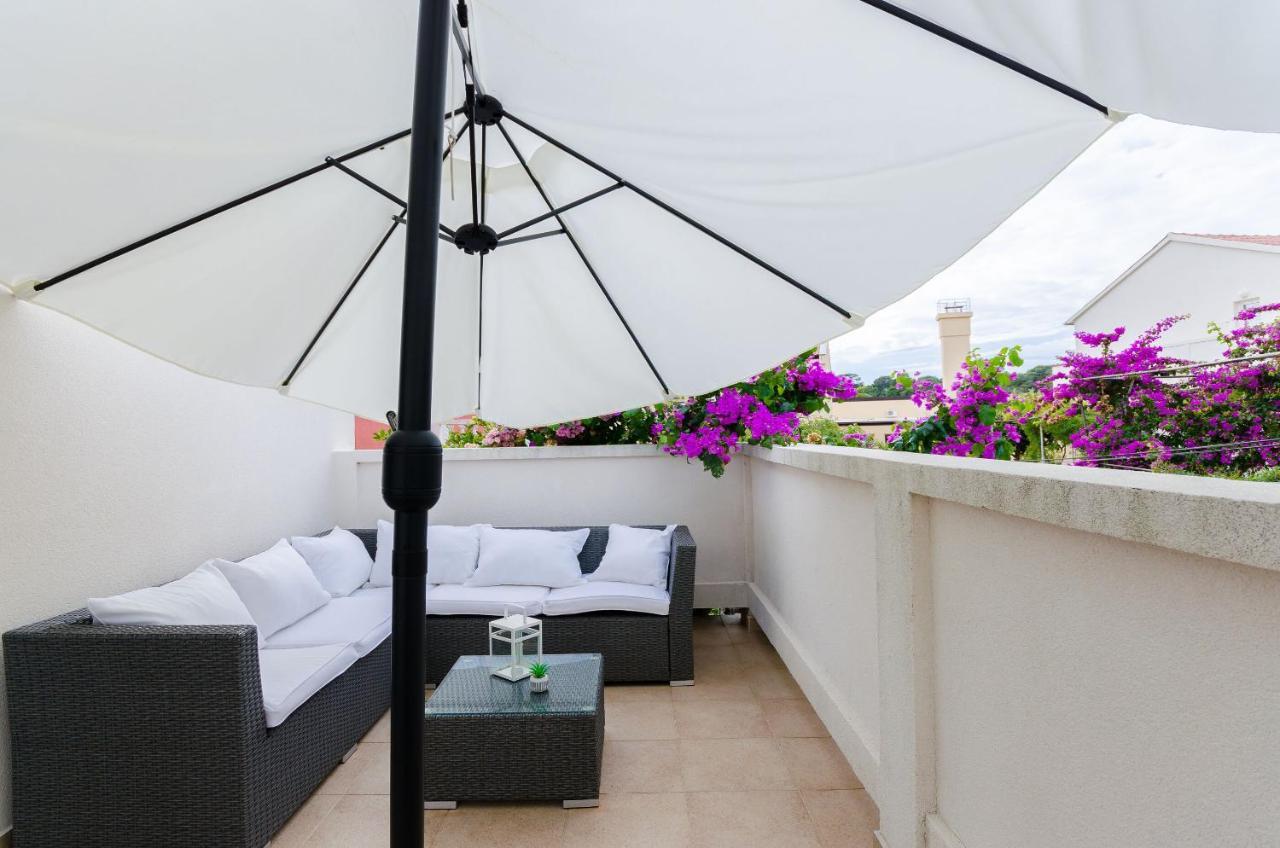 Apartments Toni Banjol Екстер'єр фото