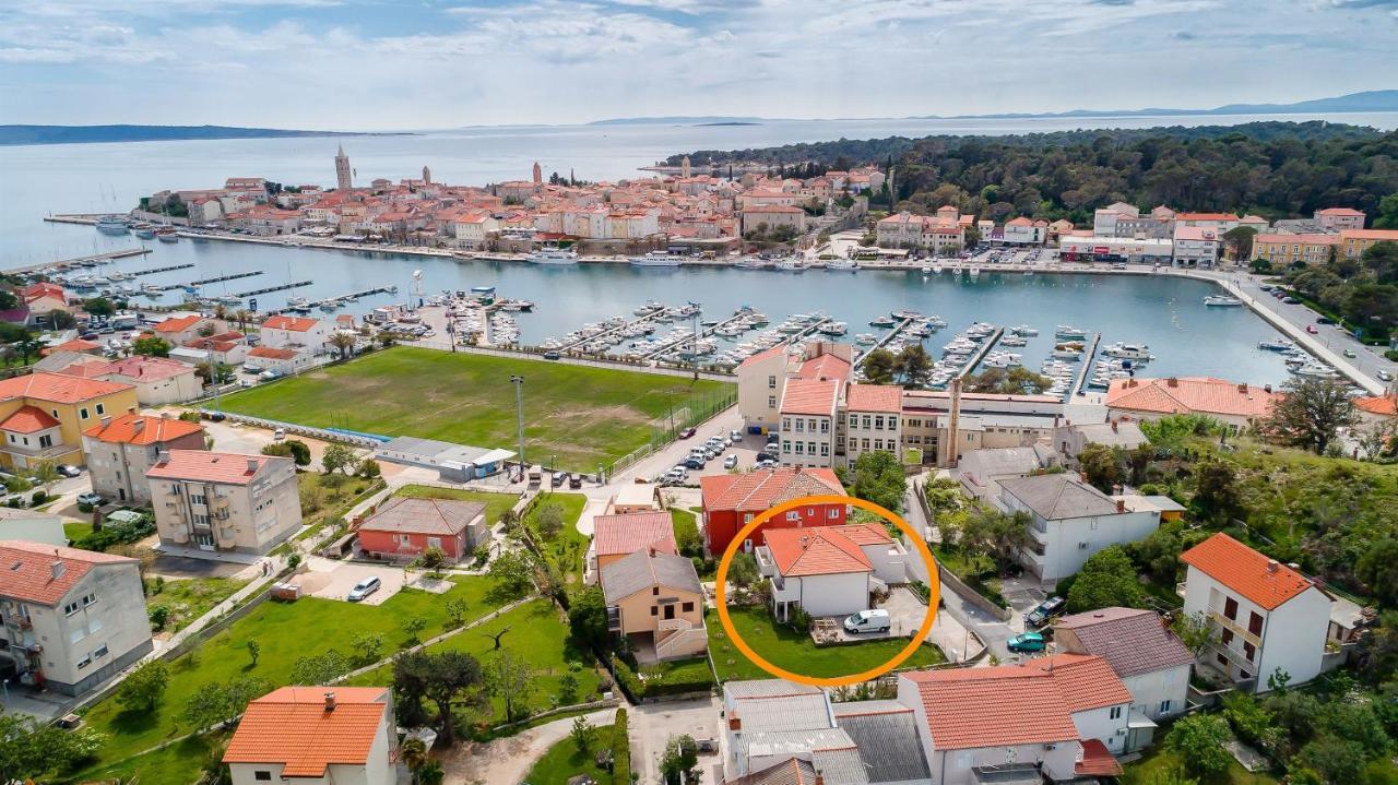 Apartments Toni Banjol Екстер'єр фото