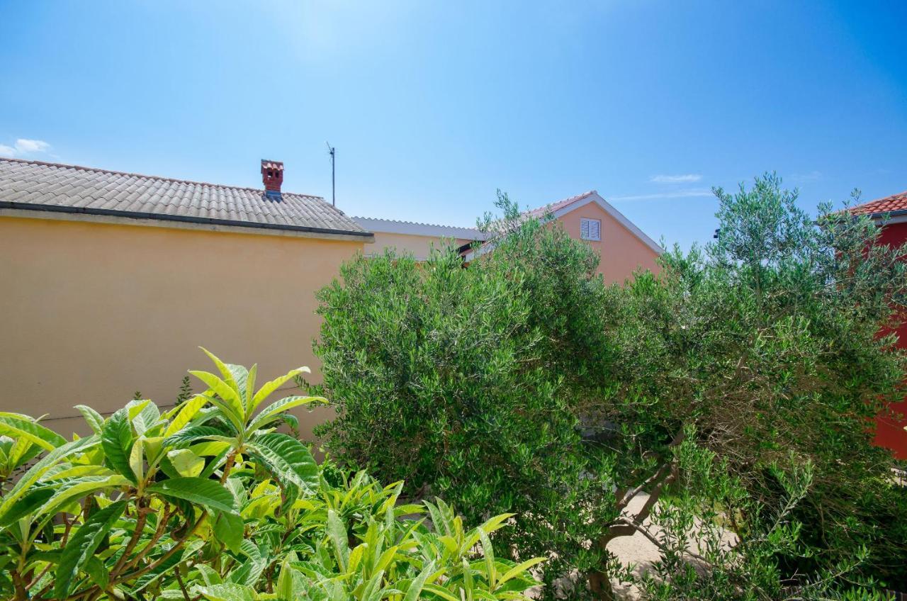 Apartments Toni Banjol Екстер'єр фото