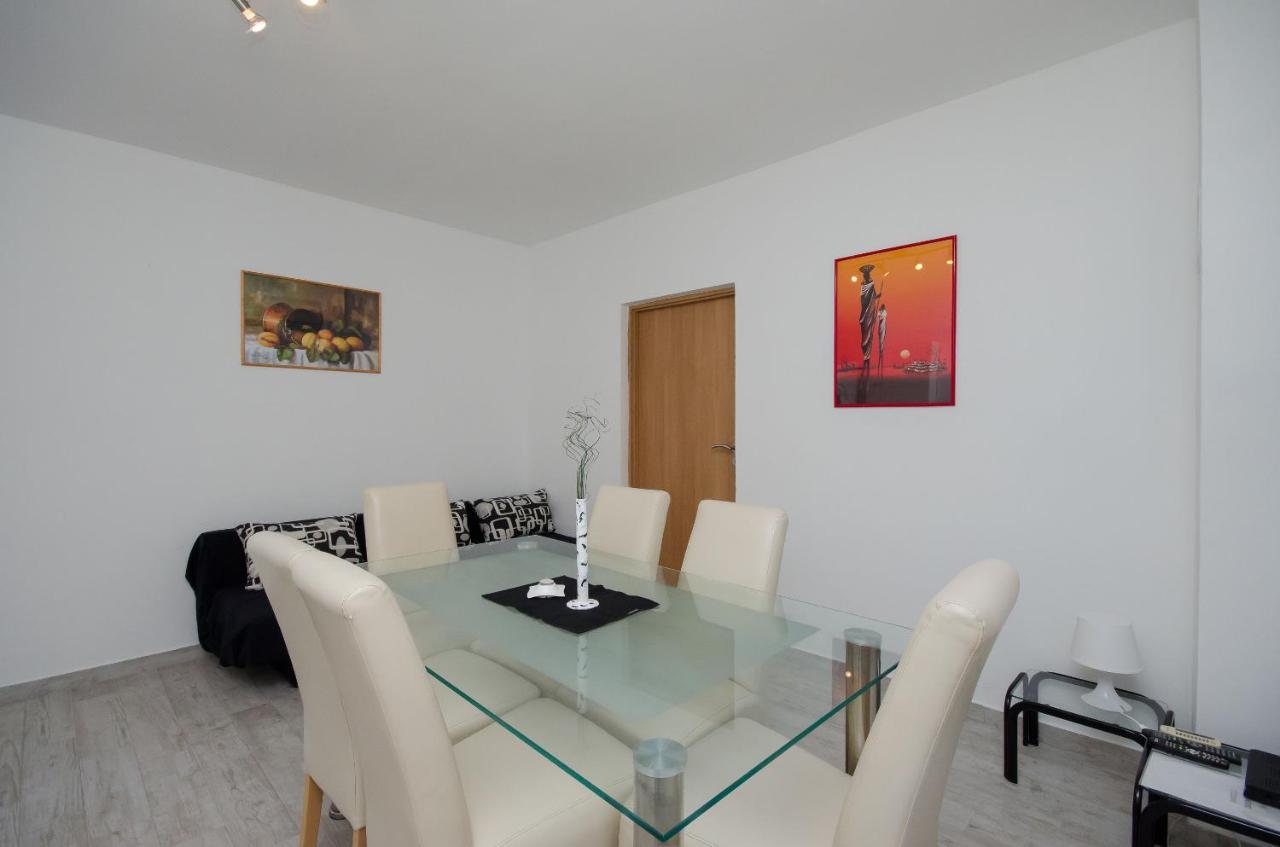 Apartments Toni Banjol Екстер'єр фото